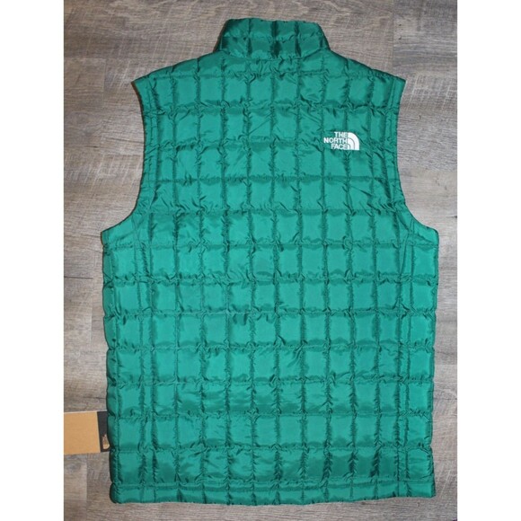 The‎ North Face Men Quilted T-Ball Eco Vest GREEN NWT - Picture 3 of 4